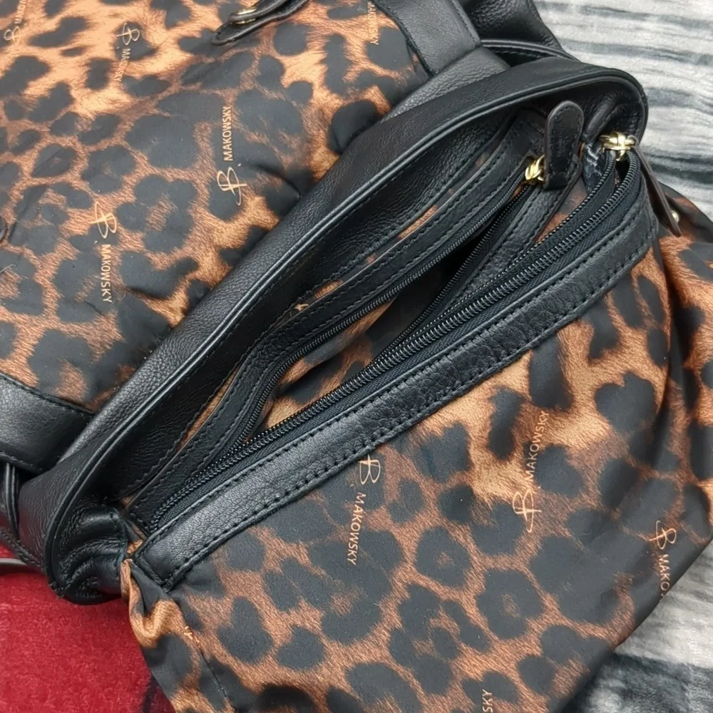 B Makowski leather bag